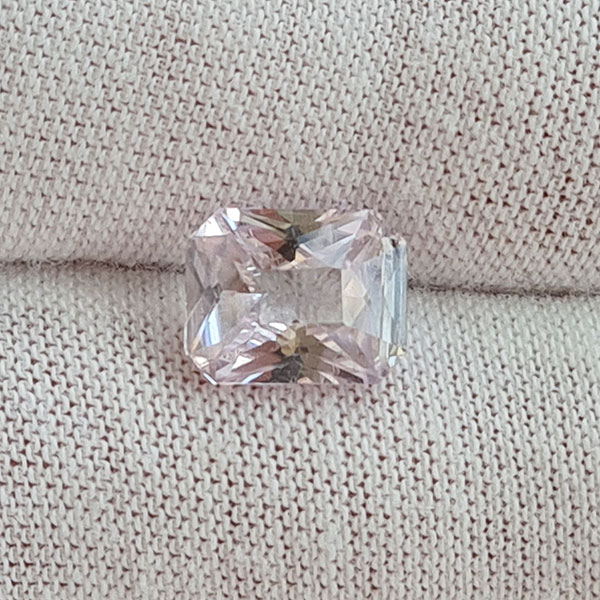 Кунцит 2.25ct