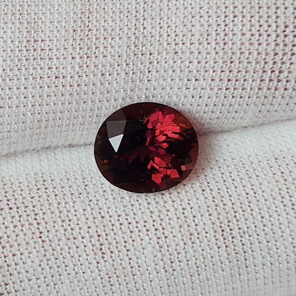 Оранжево-розовый турмалин 2.20ct