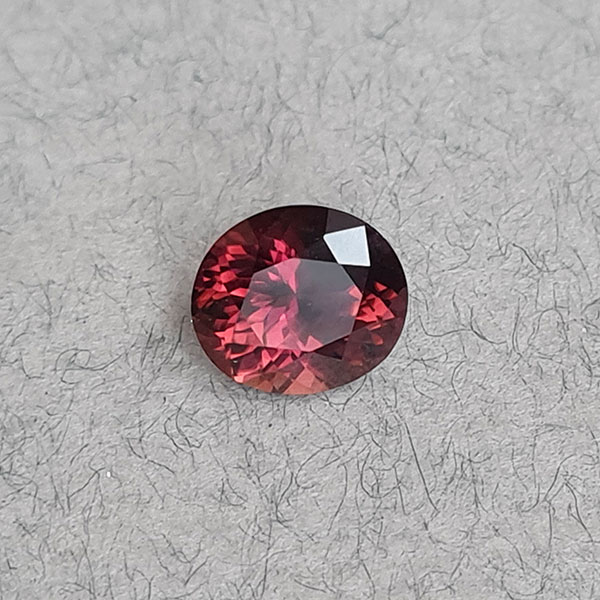 Оранжево-розовый турмалин 2.20ct