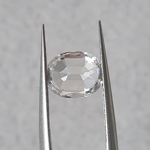 Белый циркон 2.60ct