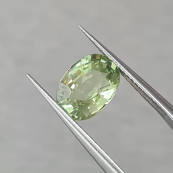 Цаворит гранат 2.01ct