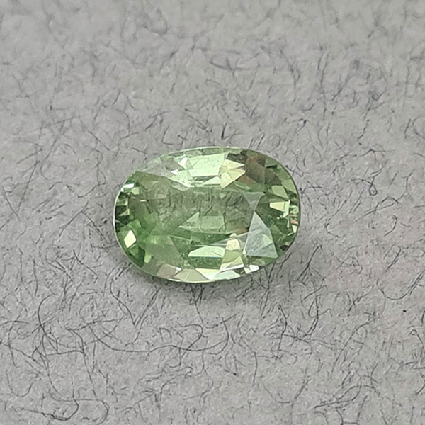 Цаворит гранат 2.01ct
