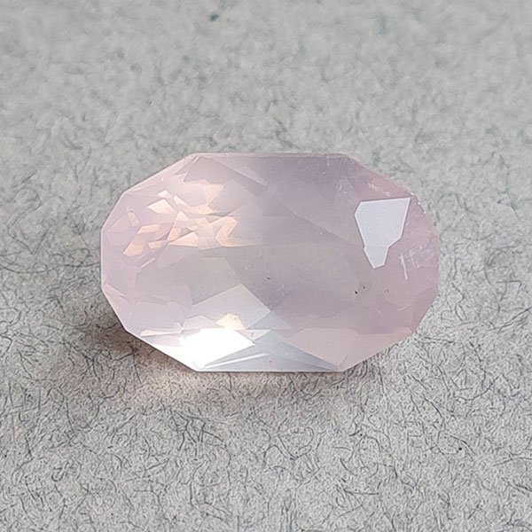Розовый кварц 12.96ct