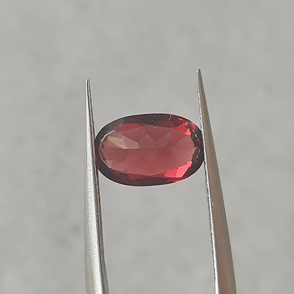 Родолит гранат 1.80ct