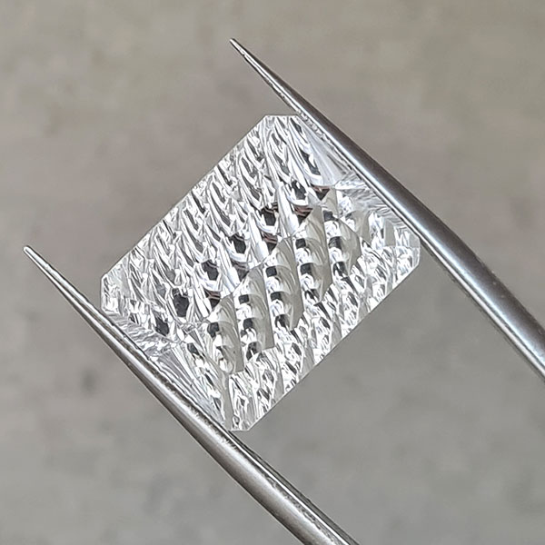 Белый топаз 11.26ct
