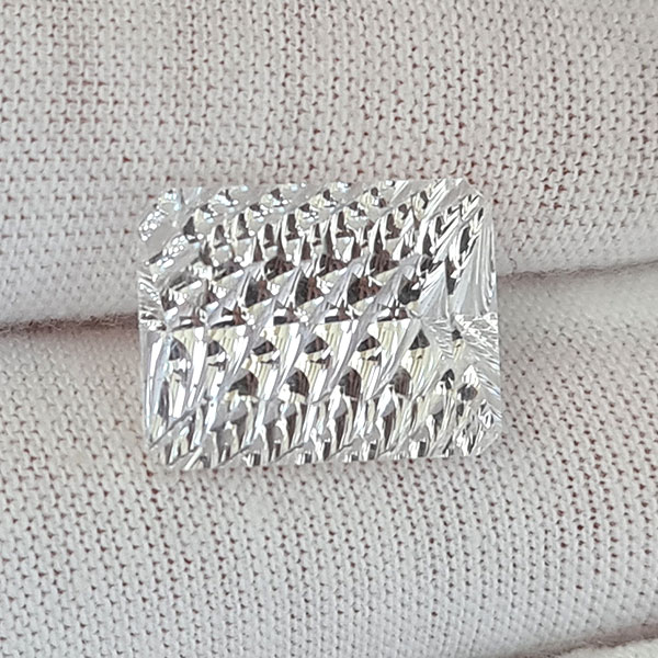 Белый топаз 11.26ct