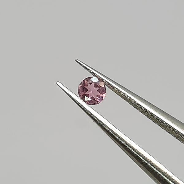 Турмалины 3.00ct 3 мм 25 шт