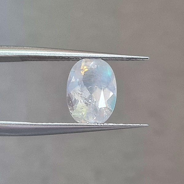 Радужный лунный камень 1.75ct
