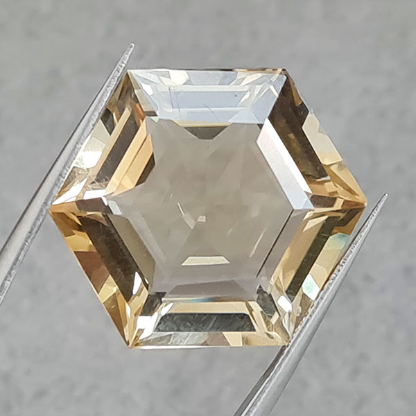 Желтый кварц 25.58ct