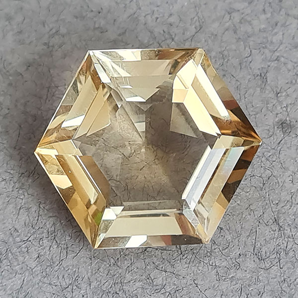 Желтый кварц 25.58ct