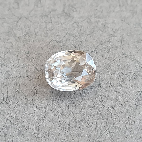 Белый циркон 2.55ct