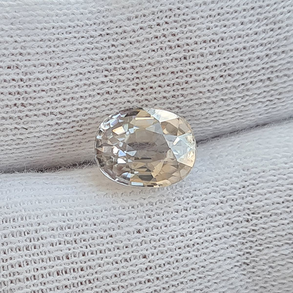 Белый циркон 2.55ct