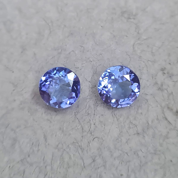 Танзаниты 1.56ct пара 6мм