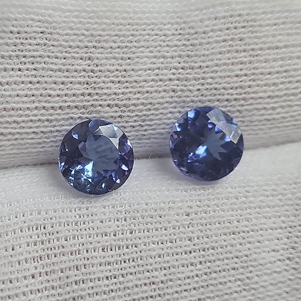 Танзаниты 1.56ct пара 6мм