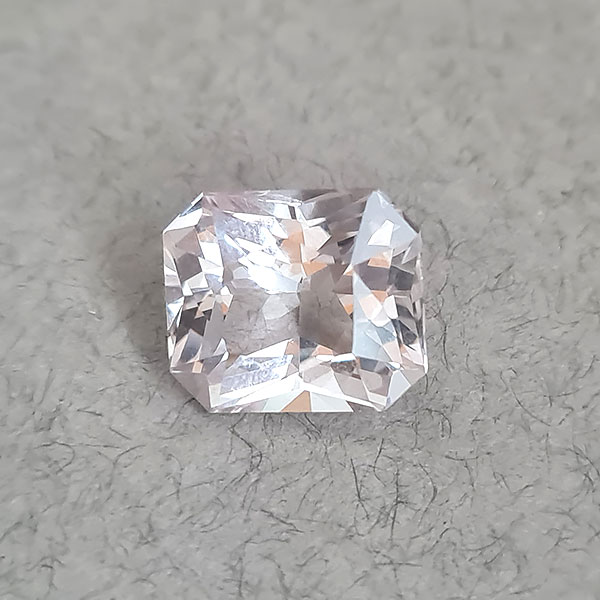 Морганит 5.50ct