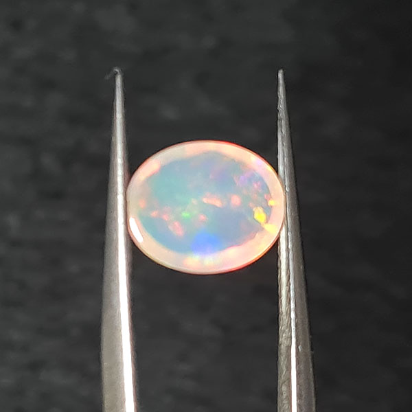 Белый опал 1.70ct