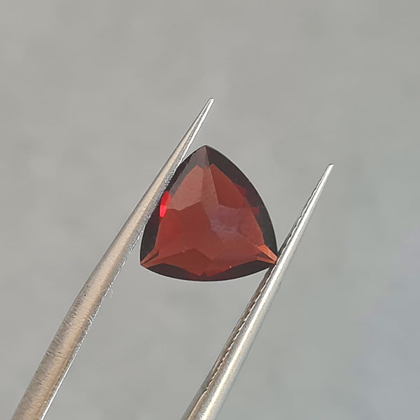 Гранаты 4.85ct пара