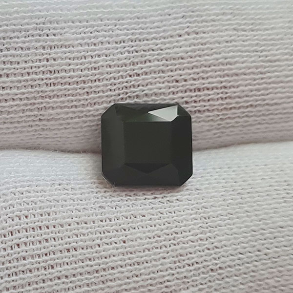 Полихромный турмалин 2.16ct