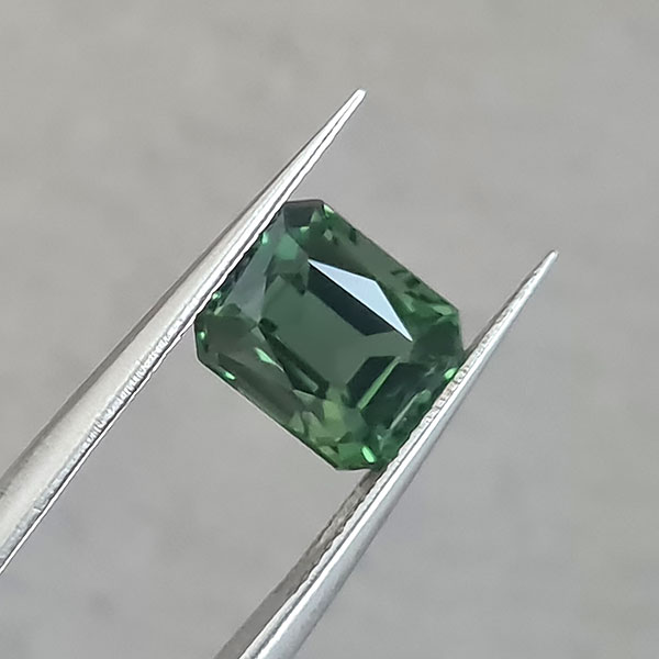 Зеленый апатит 3.62ct