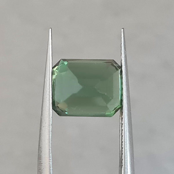 Зеленый апатит 3.62ct