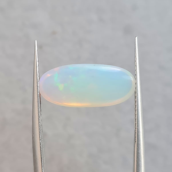 Белый опал 2.70ct