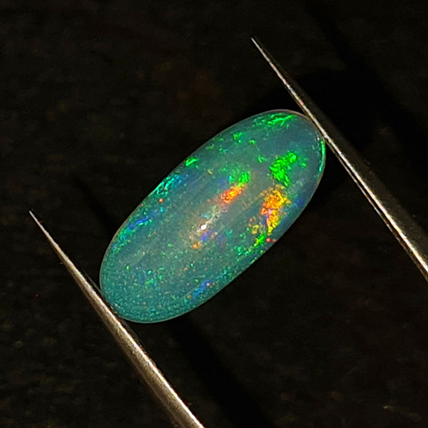 Белый опал 2.70ct