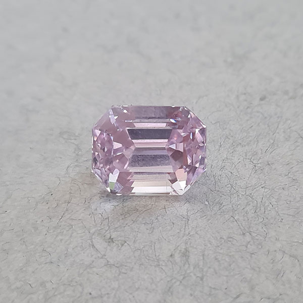 Кунцит 8.00ct