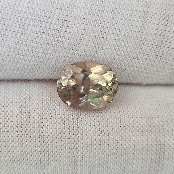 Султанит 2.68ct